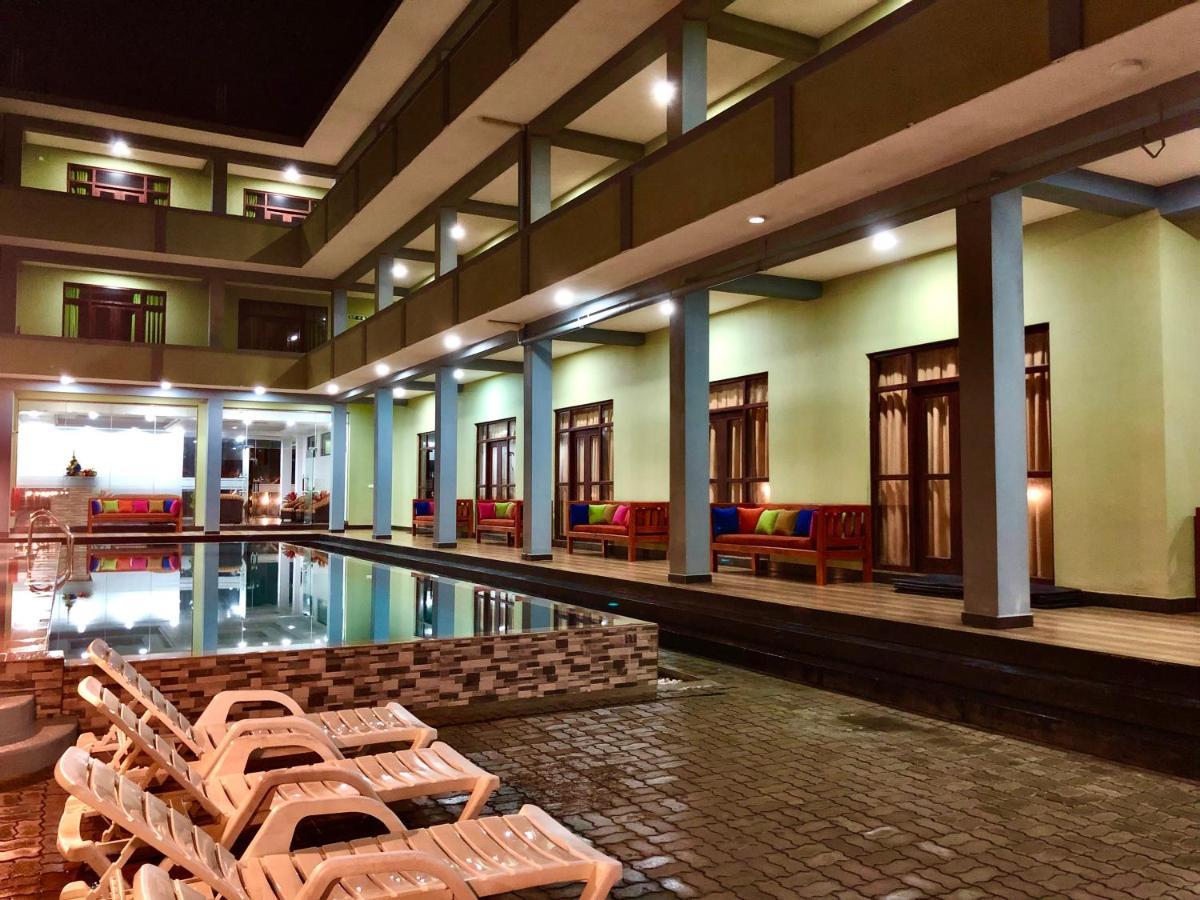 Serenade Beach Hotel Hikkaduwa Exteriér fotografie
