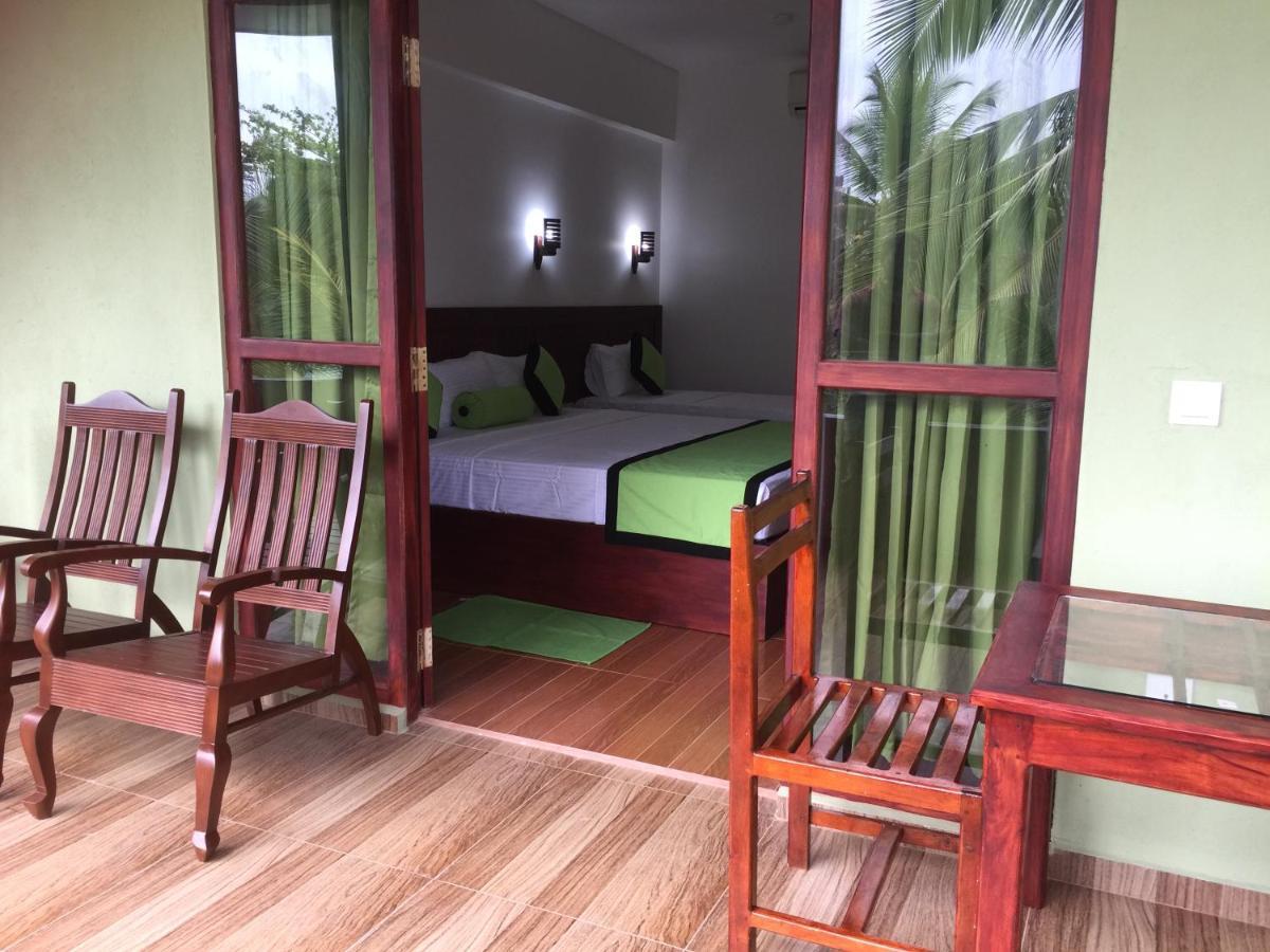 Serenade Beach Hotel Hikkaduwa Exteriér fotografie